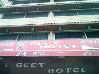 Geet Hotel Kanpur