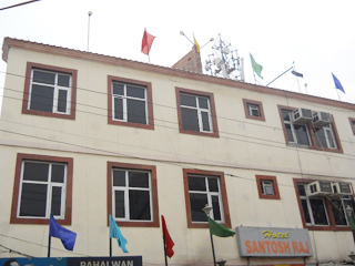 Santosh Raj Hotel Kanpur